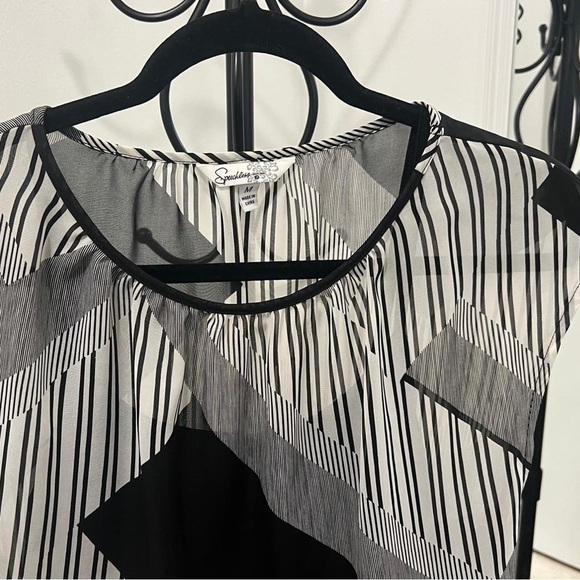 Speechless Black and White Sleeveless Midi Sundress - Picture 2 of 6